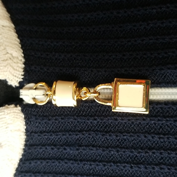 Vintage St. John by Marie Gray Navy  Santana with Cream Trim Jacket Size  P - Picture 2 of 8